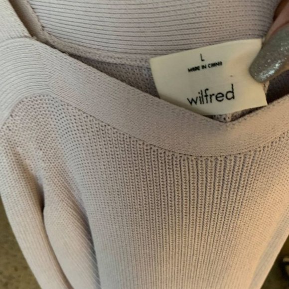 Mauve/Lavender Wilfred Sweater/top sz L - Picture 3 of 3